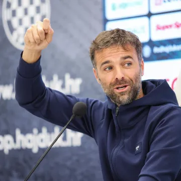 Garc&iacute;a pred Lokomotivu podigao pra&scaron;inu: Hladno odgovorio na prozivke i kritike