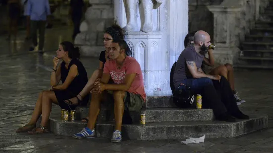 Stiže velika zabrana i nova pravila za alkohol: Klik na 'imam 18' vi&scaron;e neće prolaziti