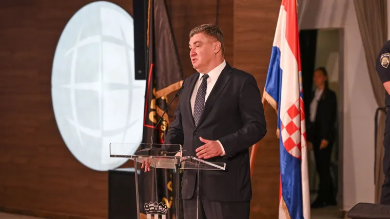 Milanović na 35. godi&scaron;njici 'Gromova': 'O svojoj sudbini i svojoj vojsci odlučujemo sami'