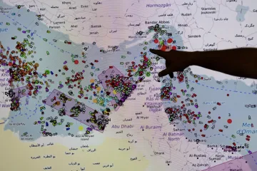 Dok stotine brodova stoje, ovaj tanker se probio kroz Hormuški tjesnac: Kamo se uputio?