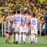 Englezi nas opet ismijavaju: 'Hrvatski dres djeluje kako kombinacija jakne i ko&scaron;ulje'