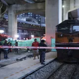 Najmanje osmero mrtvih u sudaru vlakova: Zapalio se i autobus, spasioci izvlače ozlijeđene