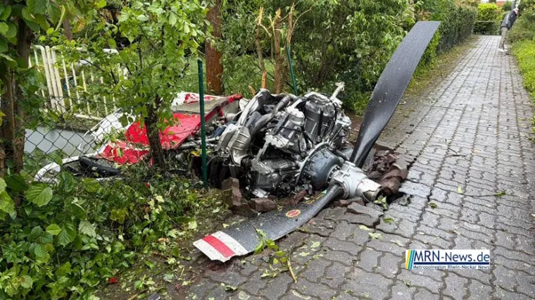 Sru&scaron;io se avion, dvoje poginulih. Christianu su krhotine pale u dvori&scaron;te: 'Mogli smo poginuti'