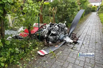 Sru&scaron;io se avion, dvoje poginulih. Christianu su krhotine pale u dvori&scaron;te: 'Mogli smo poginuti'