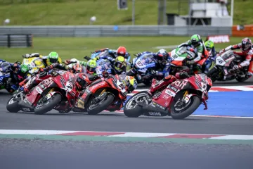 Superbike: Sjajni Talijan se prvi puta morao potruditi da dođe do pobjede