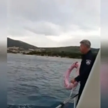 Kod Primo&scaron;tena spa&scaron;en Nijemac koji je satima plutao u moru: Evo &scaron;to je po&scaron;lo po zlu