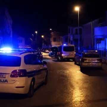 Ubojica iz Drni&scaron;a bio je 'tempirana bomba': Mladić (19) kojega je ubio dostavljao mu je hranu?