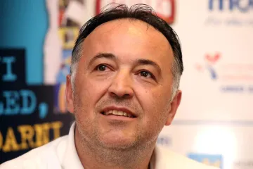 Goluža nakon infarkta: 'Sad sam tea und kolač, a ne kaffe und kolač. Opet bih na klupu Hrvatske'