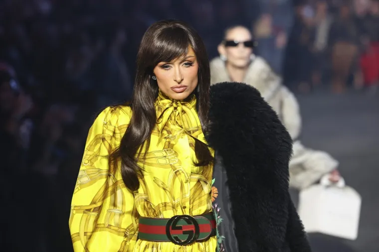 Paris Hilton promijenila izgled i izazvala pravi kaos na mrežama: 'Je li ovo stvarno ona?'