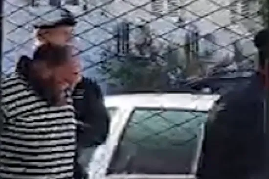 Ovo je lice ubojice iz Drni&scaron;a: Pognuo je glavu dok ga odvode, skrivao se od subote