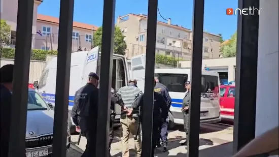 Zavr&scaron;ena talačka kriza u BiH: Mu&scaron;karac ubio punicu, pucao u suprugu pa ranio sebe