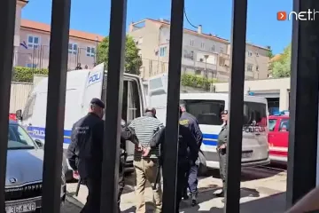 Zavr&scaron;ena talačka kriza u BiH: Mu&scaron;karac ubio punicu, pucao u suprugu pa ranio sebe