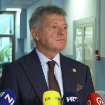 Turudić o Drni&scaron;u: 'Čitao sam priopćenje suda u &Scaron;ibeniku - to je razbaru&scaron;eno tumačenje hitnosti'