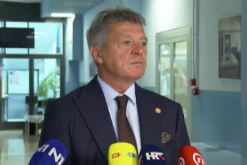 Turudić o Drni&scaron;u: 'Čitao sam priopćenje suda u &Scaron;ibeniku - to je razbaru&scaron;eno tumačenje hitnosti'