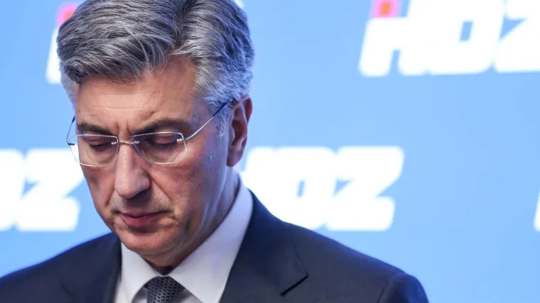 HDZ na meti žestokih kritika: 'Obukli ste velike lopovske cipele Ive Sanadera'