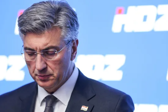 HDZ na meti žestokih kritika: 'Obukli ste velike lopovske cipele Ive Sanadera'