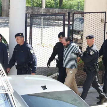 Hrvatska vri&scaron;ti od bijesa zbog ubojstva u Drni&scaron;u: 'Pod hitno doživotna! Svi trebaju dati ostavke!'