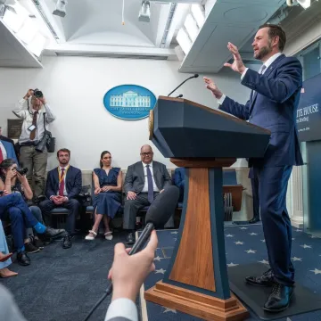 SAD polako, ali sigurno diže ruke od Europe! JD Vance: 'Preusmjeravamo vojne resurse'