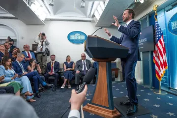 SAD polako, ali sigurno diže ruke od Europe! JD Vance: 'Preusmjeravamo vojne resurse'