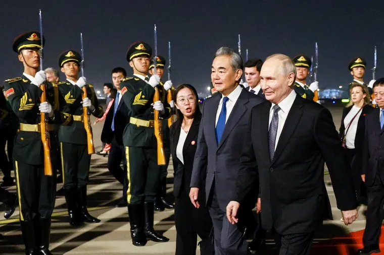 Xi pripremio crveni tepih za Putina, ovaj citirao rusku uzrečicu 'dragom prijatelju'