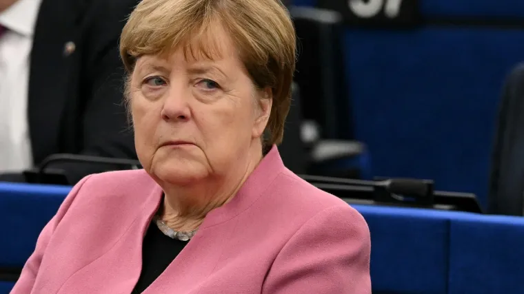 Angelu Merkel &scaron;alju na pregovore s Putinom? Curi plan Europe, spominje se i jo&scaron; jedno ime