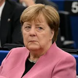 Angelu Merkel &scaron;alju na pregovore s Putinom? Curi plan Europe, spominje se i jo&scaron; jedno ime