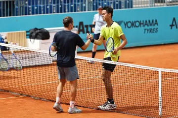 Kaos na Roland Garrosu: Sudac morao spriječiti obračun tenisača nakon meča