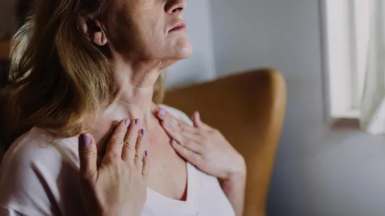 Zaboravljene zone prve odaju godine: Dermatolozi otkrivaju kako njegovati vrat i dekolte