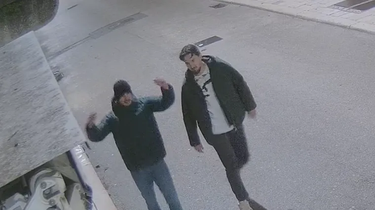 Policija traži ova dva mladića: Kamera ih snimila oko 3.50 sati, evo &scaron;to su napravili