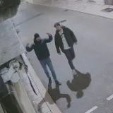 Policija traži ova dva mladića: Kamera ih snimila oko 3.50 sati, evo &scaron;to su napravili