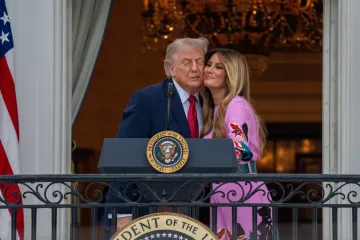 Donald Trump i Melania već dugo nisu izgledalo ovako blisko i zaljubljeno