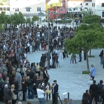 Pogledajte koliko se ljudi okupilo u Drni&scaron;u na prosvjedu za Luku: 'Ne&scaron;to se mora promijeniti'