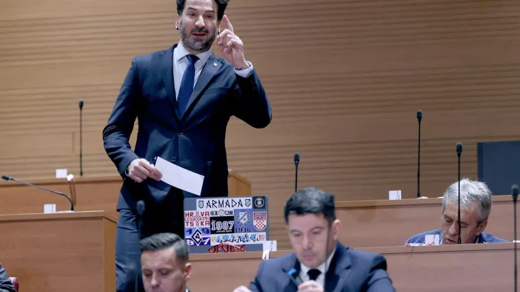 Miletić brutalno o akterima sportskih afera: 'Treba ih skinuti do gola i politi katranom...'