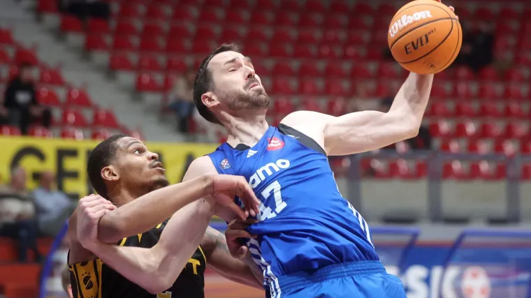 Dinamo se spasio: U Ka&scaron;telima pobijedili i ostali u elitnom rangu