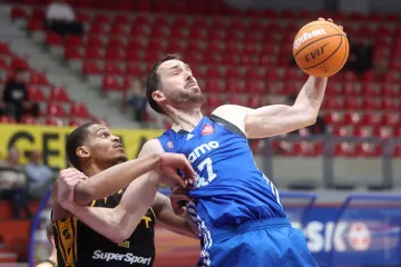 Dinamo se spasio: U Ka&scaron;telima pobijedili i ostali u elitnom rangu