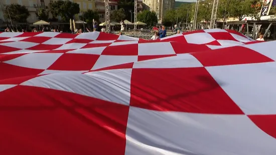 U Ameriku stigla najvatrenija zastava na svijetu! Evo &scaron;to za Mundijal spremaju hrvatski navijači