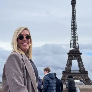 Kakva je Maja O&scaron;tro Flis iza kamera? Obožava tajice i ima beauty naviku zbog koje je svi zezaju