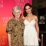 Katie Holmes nismo dugo vidjeli, a u dru&scaron;tvu majke izgledala je prekrasno