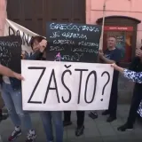 Suze u očima i zvižduci pred HNK-om: 'Ovo je postala strava! Udarili su na najosjetljivije'