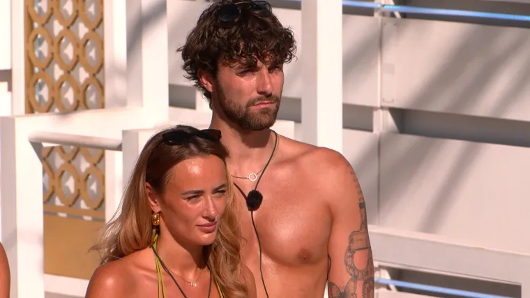 Kraj 'Love Island' romanse: Finalisti treće sezone All starsa Millie i Zac prekinuli su svoju ljubavnu vezu nakon pet mjeseci