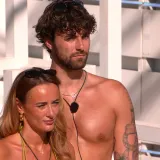 Kraj 'Love Island' romanse: Finalisti treće sezone All starsa Millie i Zac prekinuli su svoju ljubavnu vezu nakon pet mjeseci