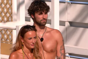 Kraj 'Love Island' romanse: Finalisti treće sezone All starsa Millie i Zac prekinuli su svoju ljubavnu vezu nakon pet mjeseci