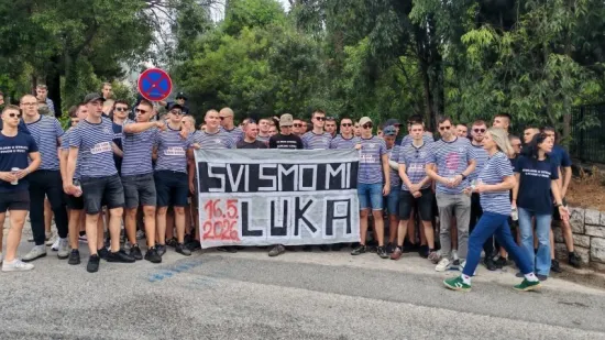 Najsretniji je dan u njihovim životima, ali nisu zaboravili Luku iz Drni&scaron;a...