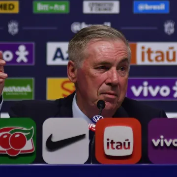 Brazilska zvijezda izgubila svijest nakon &scaron;to je Ancelotti objavio popis, snimka obilazi internet