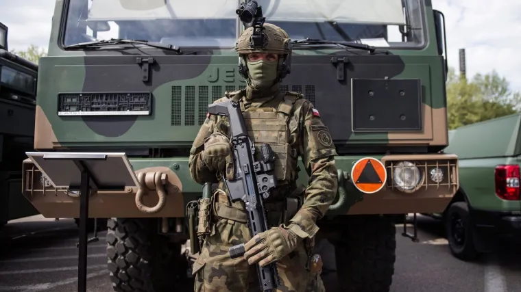 U poljuljanu NATO obitelj napokon stigla dobra vijest: Puno zagrljaja, poljubaca i osmijeha