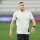 Trener Osijeka daje iskreni rezime sezone, a navijači mu skandiraju poruku