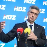 Sokol leti iz HDZ-a? 'Htio je ra&scaron;iriti krila, a presudit će mu partija koja &scaron;titi Plenkovića'