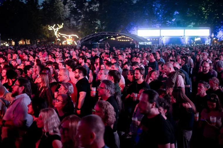 Ludilo na Tuđmancu! Urban zapalio publiku, večeras stiže Vojko V