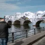 Jutarnji &scaron;ok: Najstariji most u Parizu preko noći se pretvorio u divovsku plutajuću &scaron;pilju
