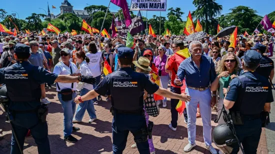 Kaos u Madridu zbog korupcijske afere premijera: Prosvjednici poku&scaron;ali upasti u njegovu rezidenciju
